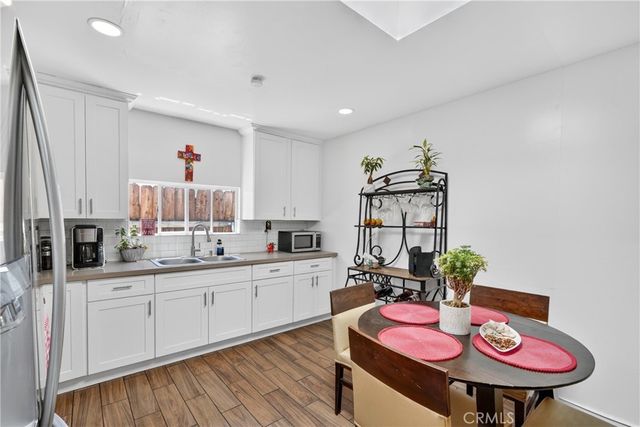 2204 Wilkie Dr, Pomona, CA 91767