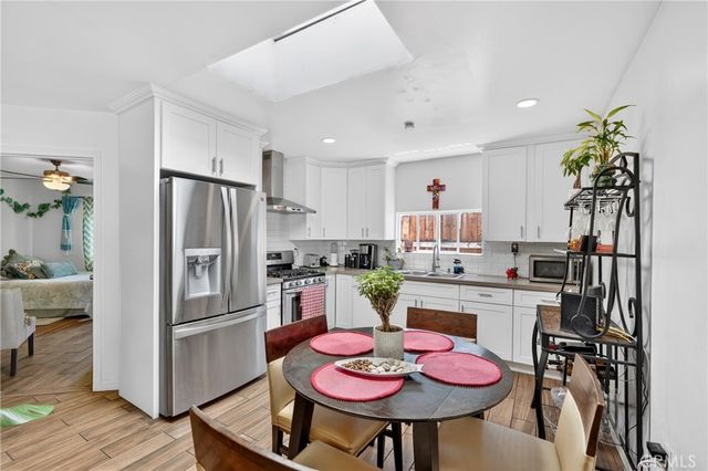 2204 Wilkie Dr, Pomona, CA 91767