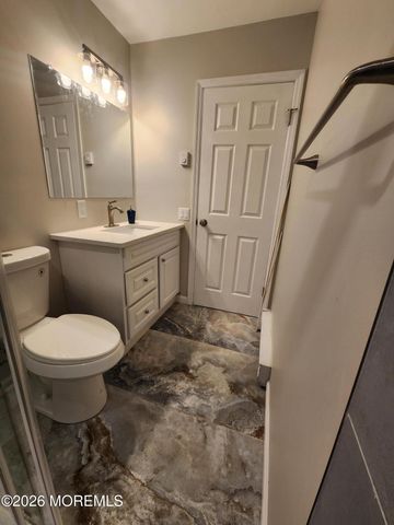 69 Chelsea Drive, Manchester, NJ 08759