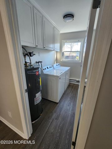 69 Chelsea Drive, Manchester, NJ 08759