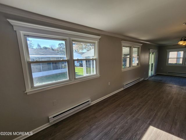 69 Chelsea Drive, Manchester, NJ 08759