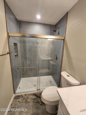 69 Chelsea Drive, Manchester, NJ 08759