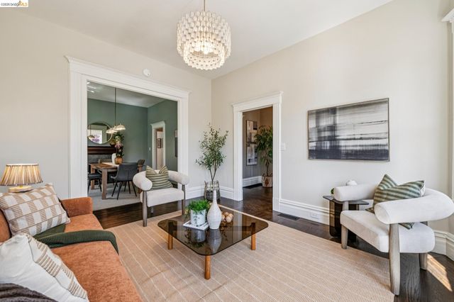 1883 Harmon St, Berkeley, CA 94703