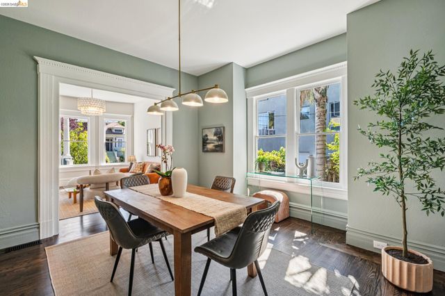 1883 Harmon St, Berkeley, CA 94703