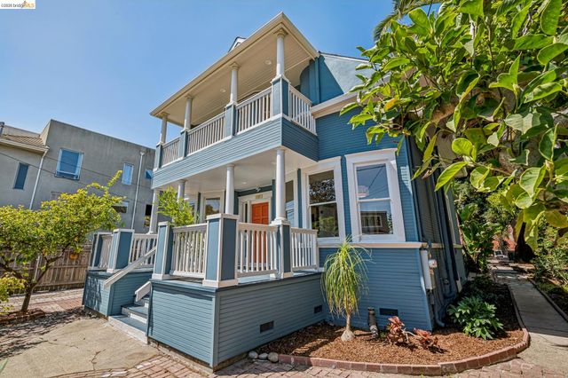 1883 Harmon St, Berkeley, CA 94703