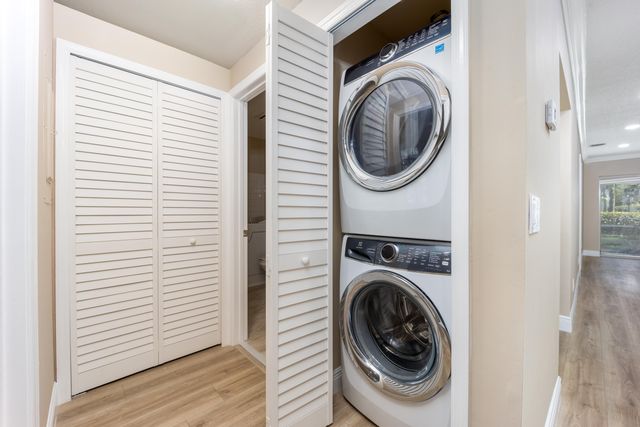 1600 SE Saint Lucie Boulevard 205, Stuart, FL 34996