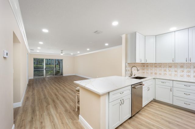 1600 SE Saint Lucie Boulevard 205, Stuart, FL 34996