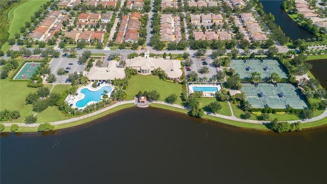 7972 ESTA LANE, Orlando, FL 32827