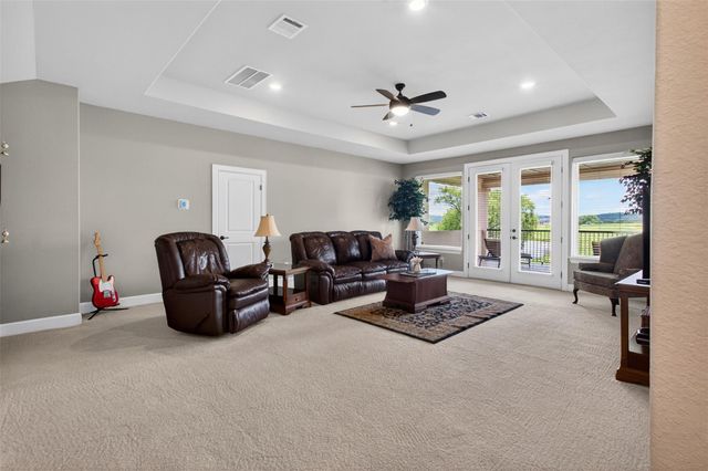 104 Far Meadow DR, Kingsland, TX 78639