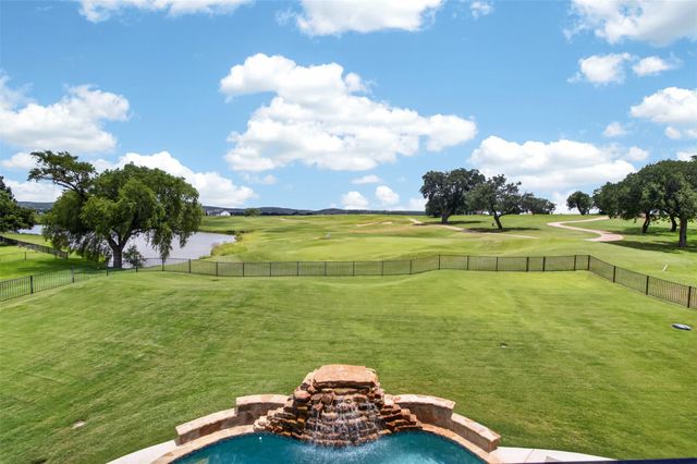 104 Far Meadow DR, Kingsland, TX 78639
