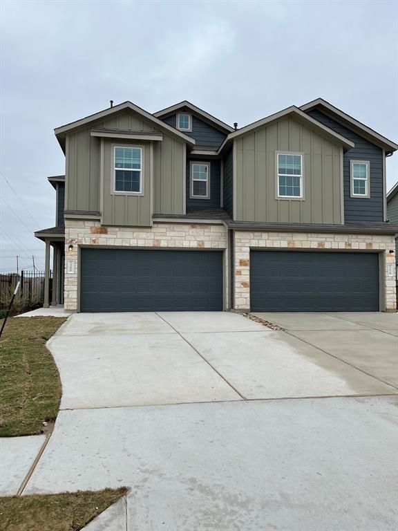 7200 Dancing Wind LN, Del Valle, TX 78617