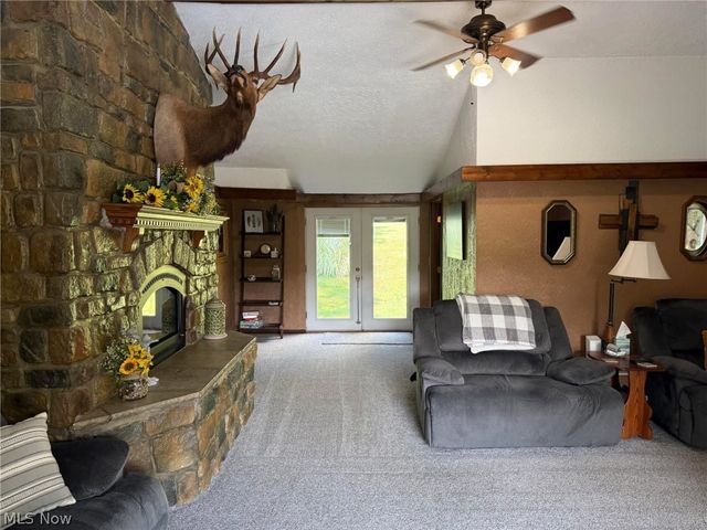 132 Valley Drive, Richmond, OH 43944