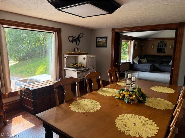 132 Valley Drive, Richmond, OH 43944