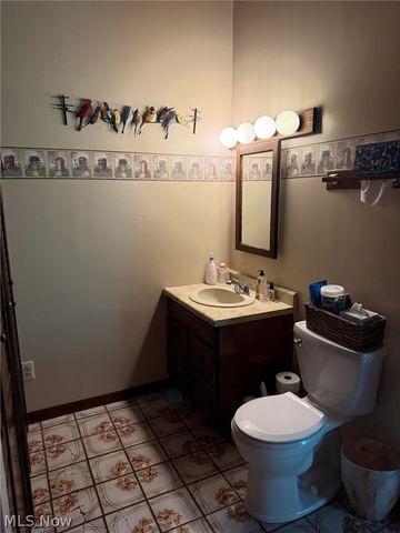 132 Valley Drive, Richmond, OH 43944