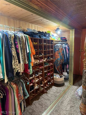 132 Valley Drive, Richmond, OH 43944