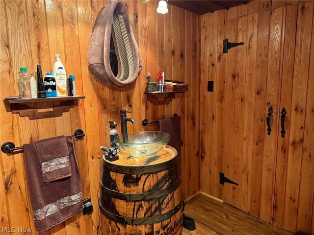 132 Valley Drive, Richmond, OH 43944