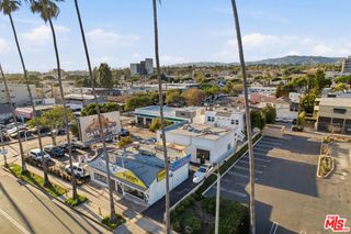 2709 Santa Monica Boulevard, Santa Monica, CA 90404