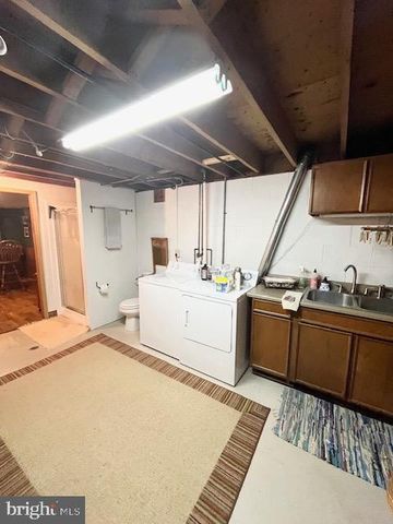 100 MAIN ST, Blandon, PA 19510