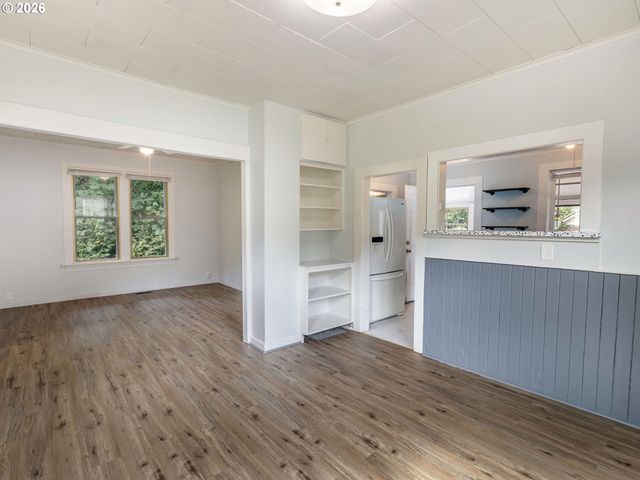 3724 GRAND Ave, Astoria, OR 97103