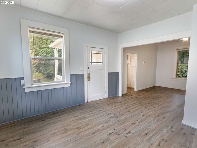 3724 GRAND Ave, Astoria, OR 97103