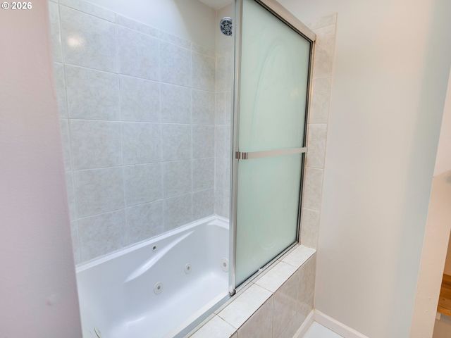 3724 GRAND Ave, Astoria, OR 97103