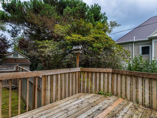 3724 GRAND Ave, Astoria, OR 97103