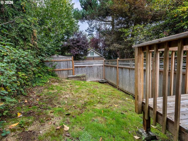 3724 GRAND Ave, Astoria, OR 97103