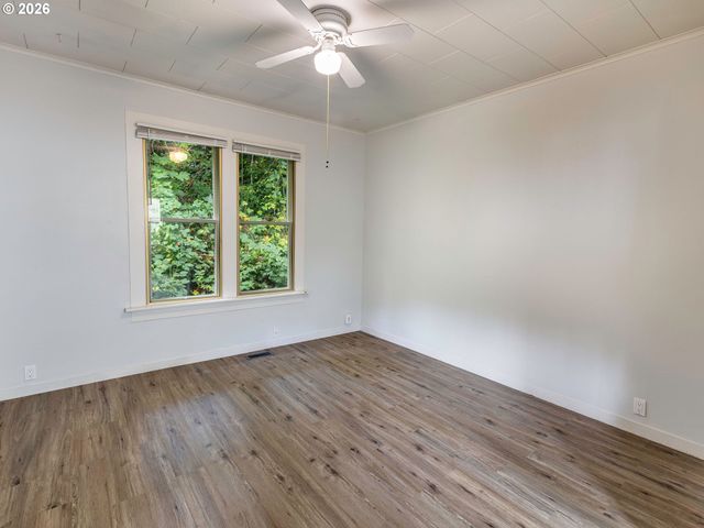 3724 GRAND Ave, Astoria, OR 97103