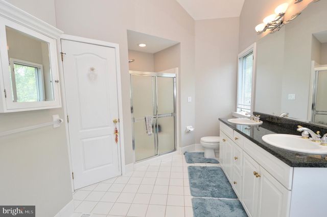 107 E LAKE BLVD, Medford, NJ 08055