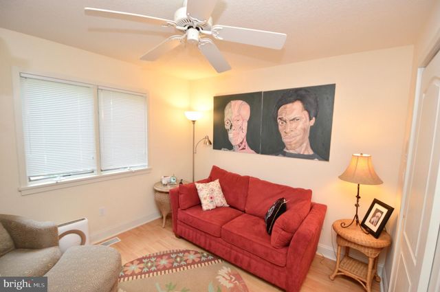 107 E LAKE BLVD, Medford, NJ 08055