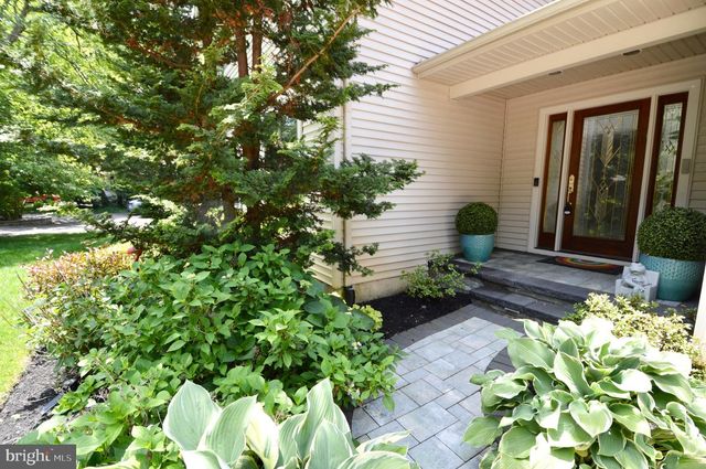 107 E LAKE BLVD, Medford, NJ 08055