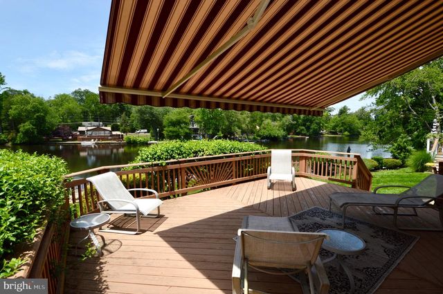 107 E LAKE BLVD, Medford, NJ 08055