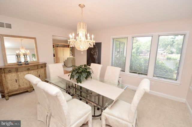 107 E LAKE BLVD, Medford, NJ 08055