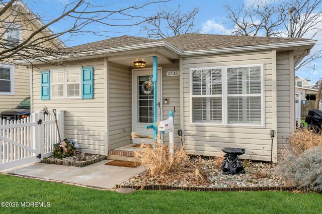 1733 Melrose Avenue Winter Month, Belmar, NJ 07719