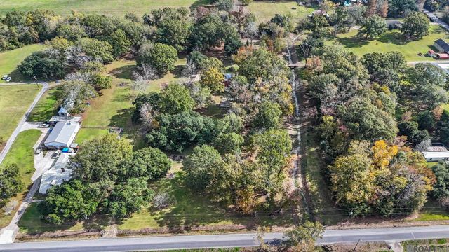 12338 Chester Diez Rd, Gonzales, LA 70737