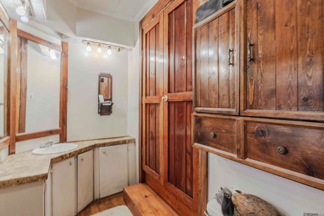 12338 Chester Diez Rd, Gonzales, LA 70737