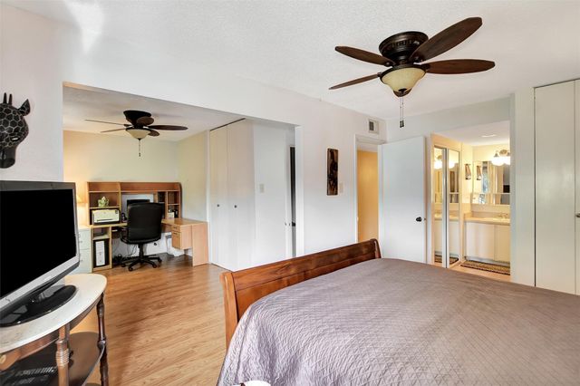 12024B Mighty Oak Drive, Houston, TX 77066