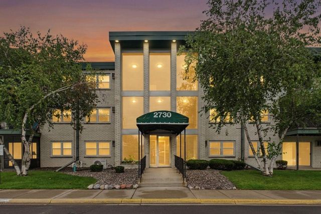 2730 Dale Street N D110, Roseville, MN 55113