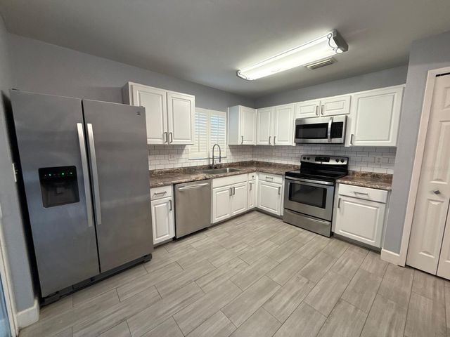1215 TUXFORD DRIVE, Brandon, FL 33511