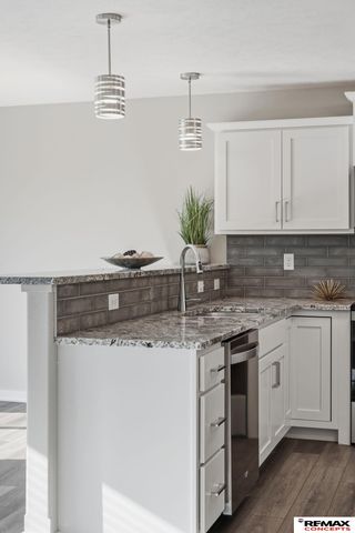 8211 Ventura Place, Lincoln, NE 68505