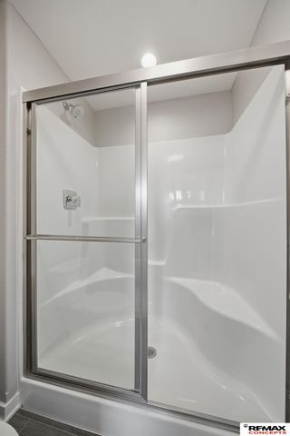 8211 Ventura Place, Lincoln, NE 68505