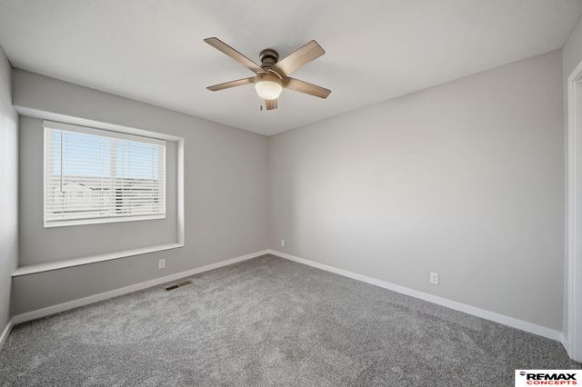 8211 Ventura Place, Lincoln, NE 68505