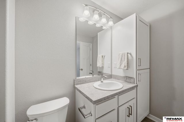 8211 Ventura Place, Lincoln, NE 68505