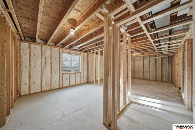 8211 Ventura Place, Lincoln, NE 68505