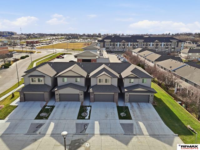 8211 Ventura Place, Lincoln, NE 68505