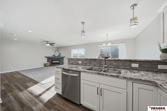 8211 Ventura Place, Lincoln, NE 68505