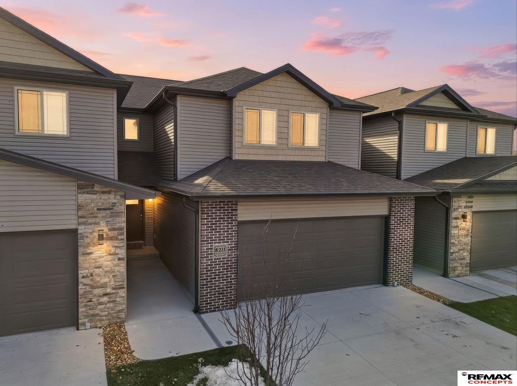 8211 Ventura Place, Lincoln, NE 68505