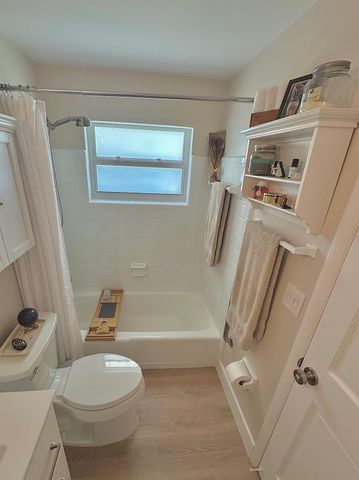 1521 Treemont Avenue, Jupiter, FL 33469