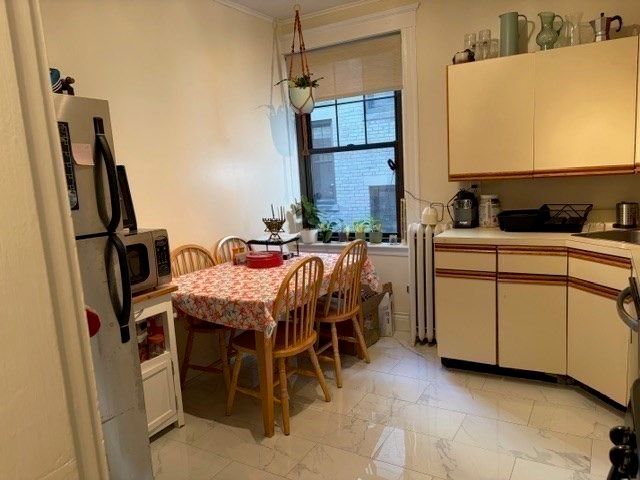 1758 Commonwealth Ave 4, Boston, MA 02135