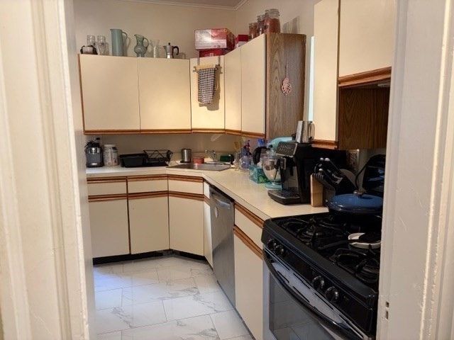 1758 Commonwealth Ave 4, Boston, MA 02135